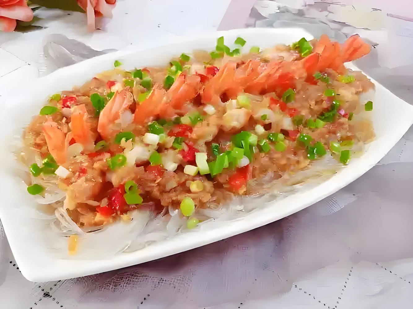 83. Креветки с чесноком и стеклянной лапшой